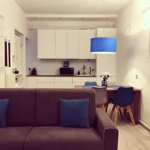 Appartement Lovely - Brand New Stylish In Navigli Area, Milan